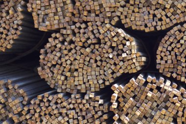 Metal ürünleri, Rusya depodaki paketleri meydanda metal profil