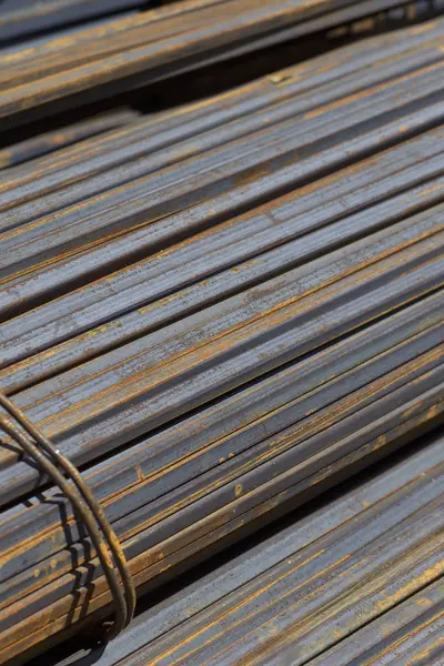 Metal ürünleri, Rusya depodaki paketleri meydanda metal profil