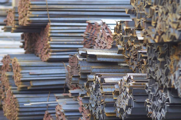 Metallprofile Verschiedener Art Befinden Sich Lager Für Metallprodukte Russland — Stockfoto