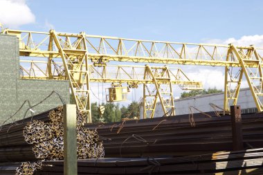 Metal profiller farklı türde metal ürünler depoda bulunan
