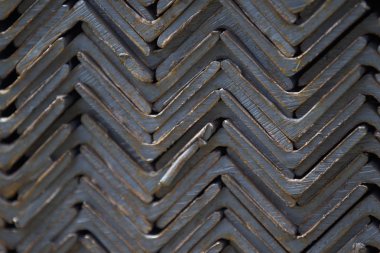 Metal profil açısı metal ürünlerin depodaki paketlerinde