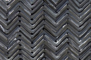 Metal profil açısı metal ürünlerin depodaki paketlerinde