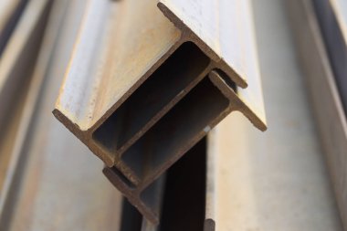 Metal profil kiriş depodaki paketlerine metal ürünleri, Rusya Federasyonu