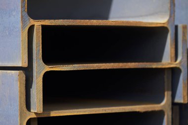 Metal profil kiriş depodaki paketlerine metal ürünleri, Rusya Federasyonu