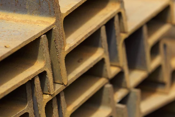 Metal profil kiriş depodaki paketlerine metal ürünleri, Rusya Federasyonu