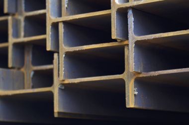 Metal profil kiriş depodaki paketlerine metal ürünleri, Rusya Federasyonu