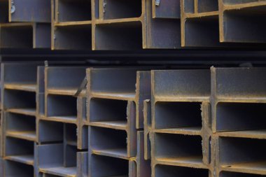 Metal profil kiriş depodaki paketlerine metal ürünleri, Rusya Federasyonu