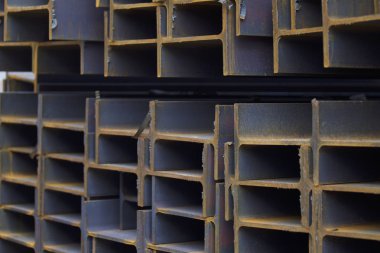 Metal profil kiriş depodaki paketlerine metal ürünleri, Rusya Federasyonu