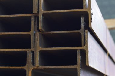 Metal profil kiriş depodaki paketlerine metal ürünleri, Rusya Federasyonu