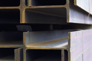 Metal profil kiriş depodaki paketlerine metal ürünleri, Rusya Federasyonu