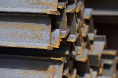 Metal profil kiriş depodaki paketlerine metal ürünleri, Rusya Federasyonu