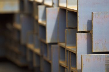 Metal profil kiriş depodaki paketlerine metal ürünleri, Rusya Federasyonu