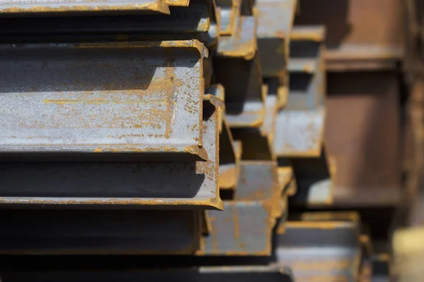 Metal profil kiriş depodaki paketlerine metal ürünleri, Rusya Federasyonu