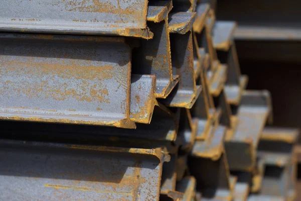 Metal profil kiriş depodaki paketlerine metal ürünleri, Rusya Federasyonu