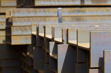 Metal profil kiriş depodaki paketlerine metal ürünleri, Rusya Federasyonu