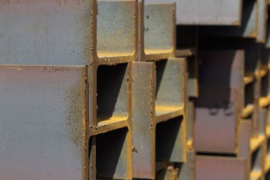 Metal profil kiriş depodaki paketlerine metal ürünleri, Rusya Federasyonu