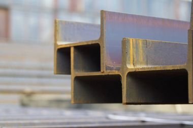 Metal profil kiriş depodaki paketlerine metal ürünleri, Rusya Federasyonu