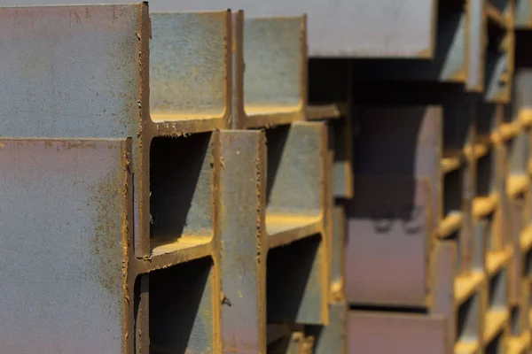 Metal profil kiriş depodaki paketlerine metal ürünleri, Rusya Federasyonu