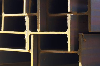 Metal profil kiriş depodaki paketlerine metal ürünleri, Rusya Federasyonu