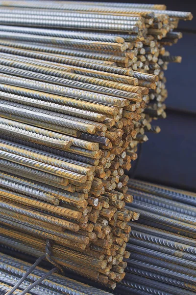Paketlerine Periyodik Bir Profille Takviye Çubukları Rusya Metal Ürünler Depoda — Stok fotoğraf