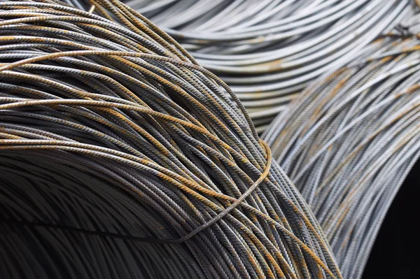 İnce metal takviye koyları metal ürünler depoda, Rusya içine yara