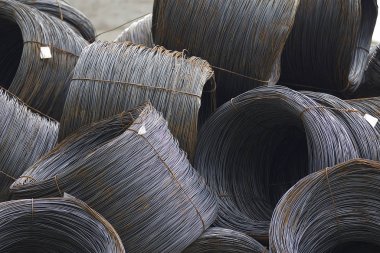 İnce metal takviye koyları metal ürünler depoda, Rusya içine yara