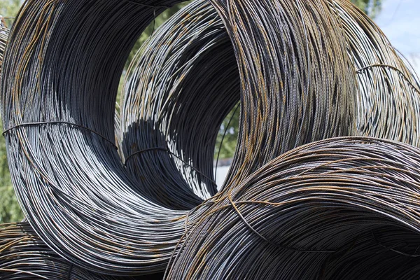 İnce metal takviye koyları metal ürünler depoda, Rusya içine yara