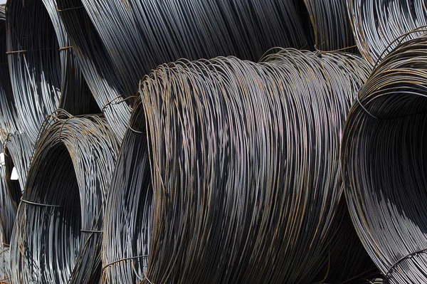 İnce metal takviye koyları metal ürünler depoda, Rusya içine yara