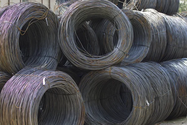 İnce metal takviye koyları metal ürünler depoda, Rusya içine yara