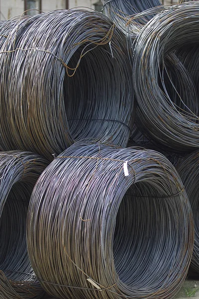 İnce metal takviye koyları metal ürünler depoda, Rusya içine yara