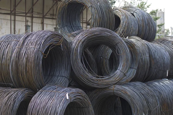 İnce metal takviye koyları metal ürünler depoda, Rusya içine yara