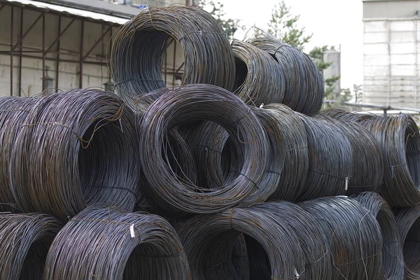 İnce metal takviye koyları metal ürünler depoda, Rusya içine yara