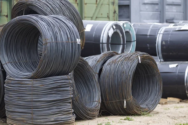 İnce metal takviye koyları metal ürünler depoda, Rusya içine yara