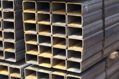 Metal ürünleri, Rusya depodaki paketlerine dikdörtgen kesit metal profil boru