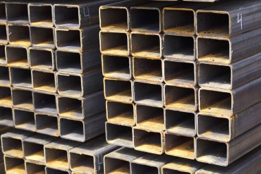 Metal ürünleri, Rusya depodaki paketlerine dikdörtgen kesit metal profil boru