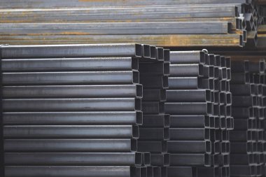 Metal ürünleri, Rusya depodaki paketlerine dikdörtgen kesit metal profil boru