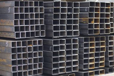 Metal ürünleri, Rusya depodaki paketlerine dikdörtgen kesit metal profil boru