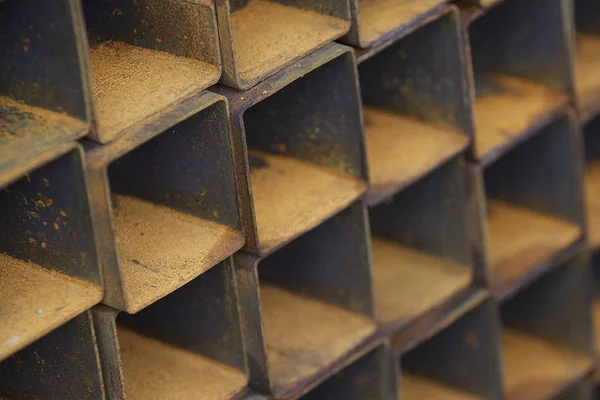 Metal ürünleri, Rusya depodaki paketlerine dikdörtgen kesit metal profil boru