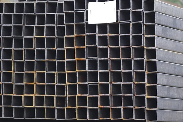 Metal ürünleri, Rusya depodaki paketlerine dikdörtgen kesit metal profil boru