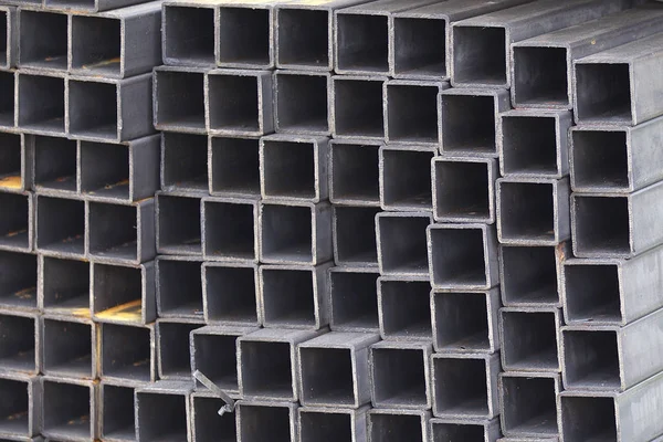 Metal ürünleri, Rusya depodaki paketlerine dikdörtgen kesit metal profil boru