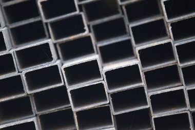 Metal ürünleri, Rusya depodaki paketlerine dikdörtgen kesit metal profil boru