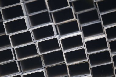 Metal ürünleri, Rusya depodaki paketlerine dikdörtgen kesit metal profil boru