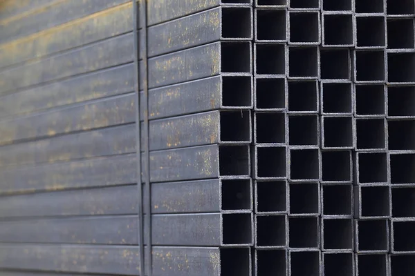 Metal ürünleri, Rusya depodaki paketlerine dikdörtgen kesit metal profil boru