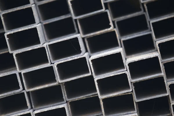 Metal ürünleri, Rusya depodaki paketlerine dikdörtgen kesit metal profil boru