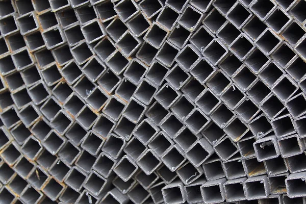 Metal ürünleri, Rusya depodaki paketlerine dikdörtgen kesit metal profil boru