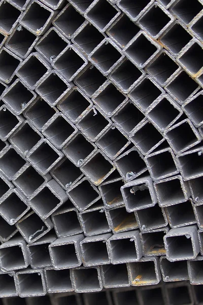 Metal ürünleri, Rusya depodaki paketlerine dikdörtgen kesit metal profil boru