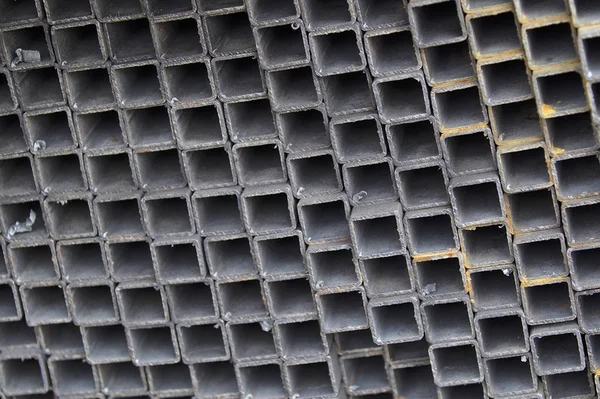 Metal ürünleri, Rusya depodaki paketlerine dikdörtgen kesit metal profil boru