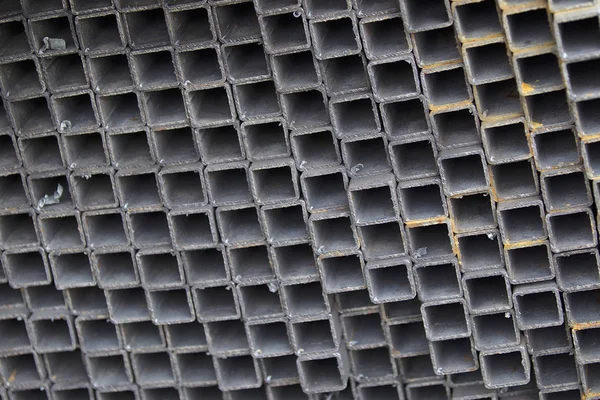 Metal ürünleri, Rusya depodaki paketlerine dikdörtgen kesit metal profil boru