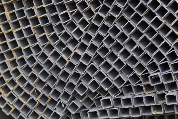 Metal ürünleri, Rusya depodaki paketlerine dikdörtgen kesit metal profil boru