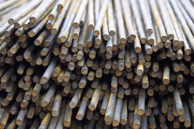 Belgili tanımlık bohça güçlendiren barlarda metal ürünler depoda, Rusya depolanır